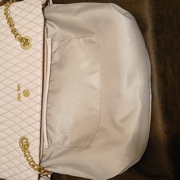 Nine West CAELIA Quilted Zip Closure Tote in Pink. (OS) - Picture 8 of 13